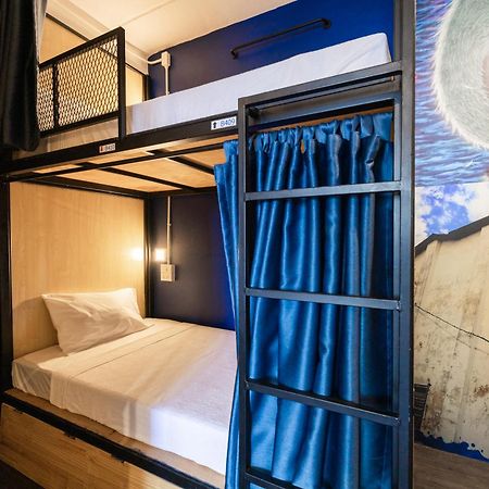 Marco Polo Phuket Poshtel & Bistro Hostel Ruang foto
