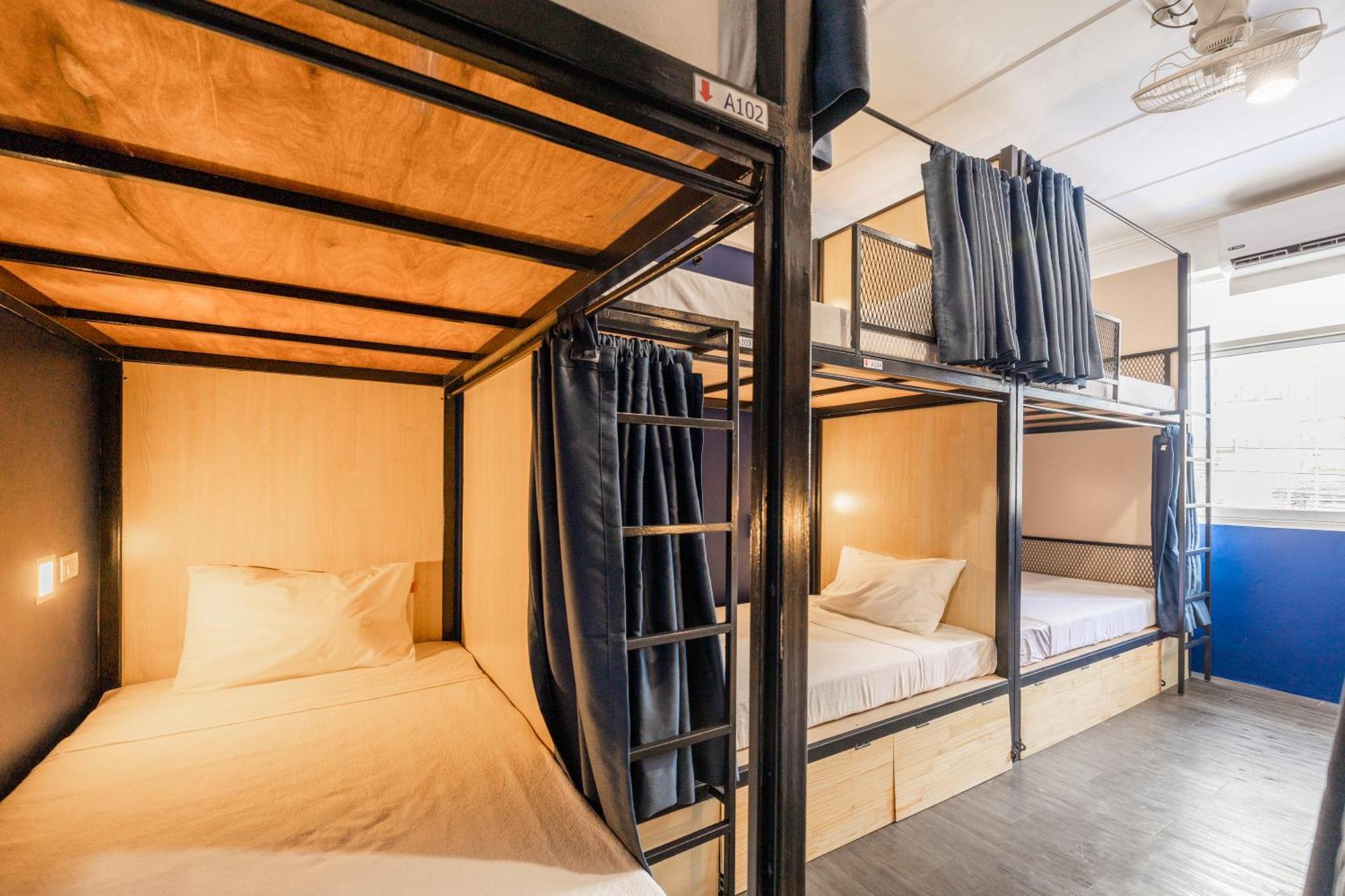Marco Polo Phuket Poshtel & Bistro Hostel Ruang foto